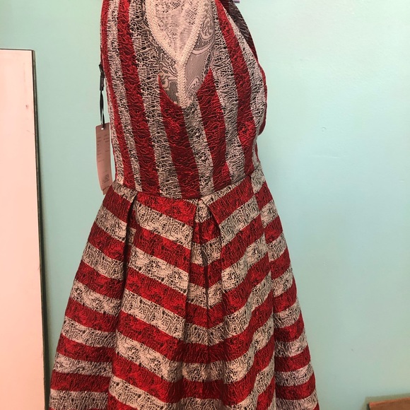 Party dress - Picture 9 of 10